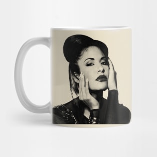 Selena // Vintage Style Design Mug